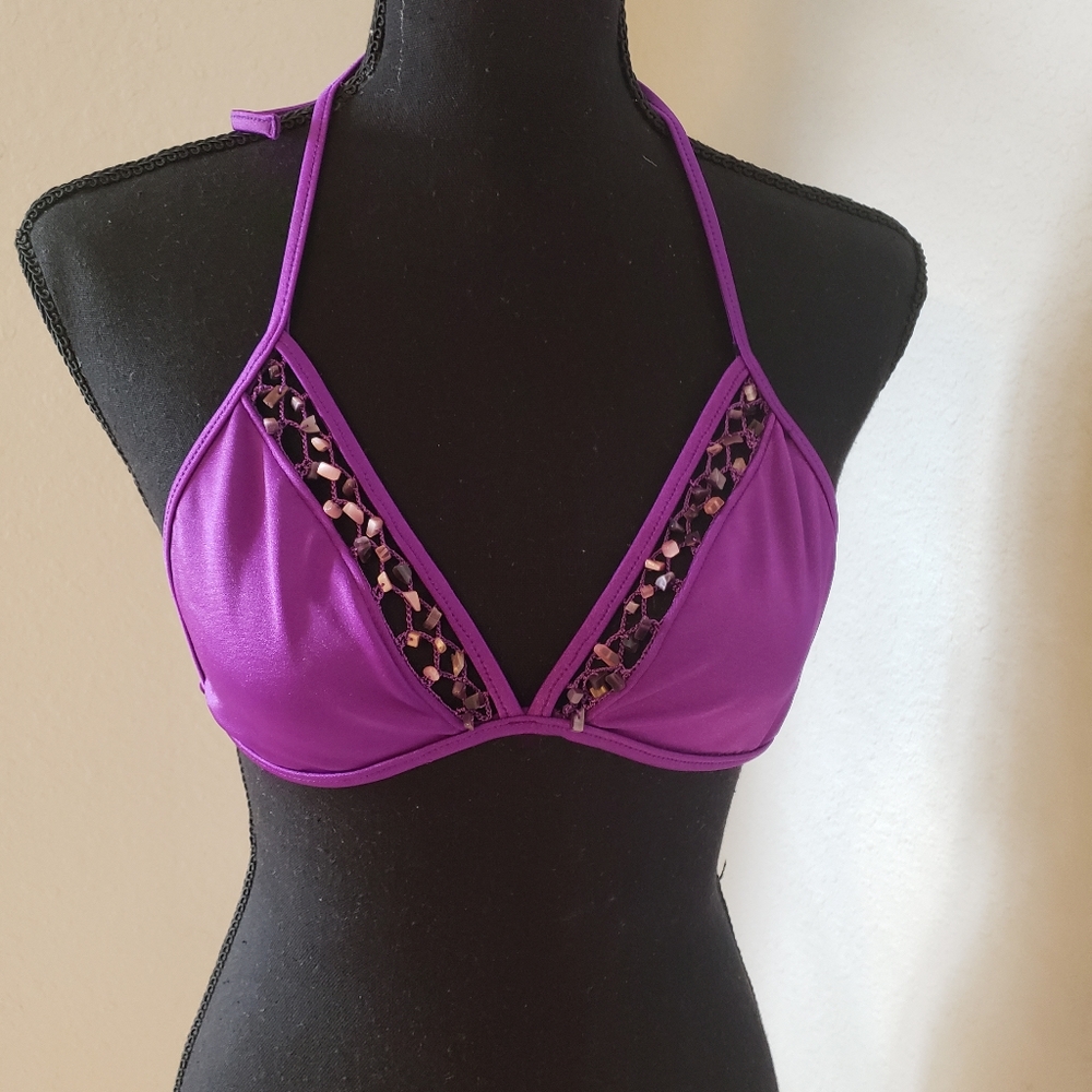 Beautiful Purple Shell Bikini - Picture 2 of 8